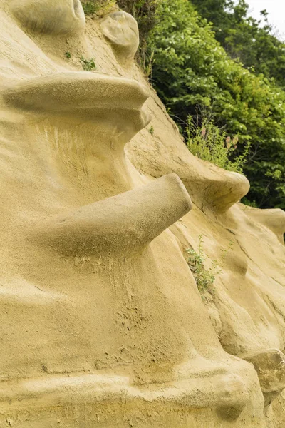 Formation de roches sablonneuses sur la côte de la mer Noire — Photo