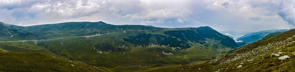 Panorama with the Carpathian mountains. Romania — Stock Photo, Image