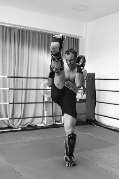 Παρουσίαση του kickboxing στο Pitesti Ρουμανία από Master Marius C — Φωτογραφία Αρχείου