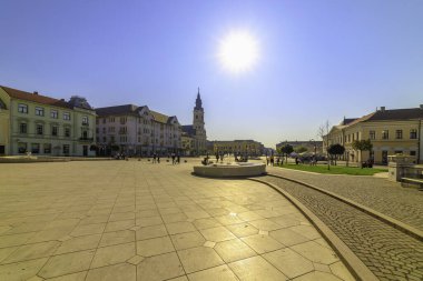 Union Square (Piata Unirii) Sunny Day, Oradea, Rom 'da görüldü