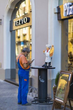 Romanya 'nın Oradea kentini gezmek, 26 Ekim 2019. Eski yapı