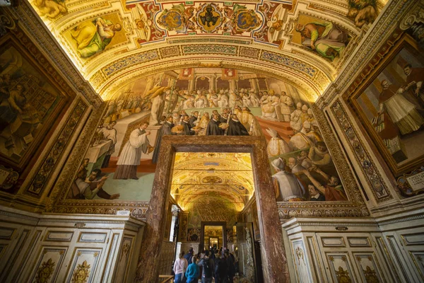 19 Novembro 2019. Imagens de Roma Itália - dentro do Vaticano mu — Fotografia de Stock