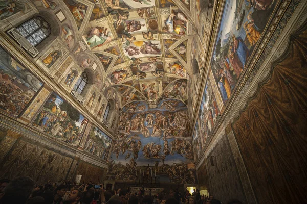 19 novembre 2019. Images de Rome Italie à l'intérieur du Vatican mu — Photo