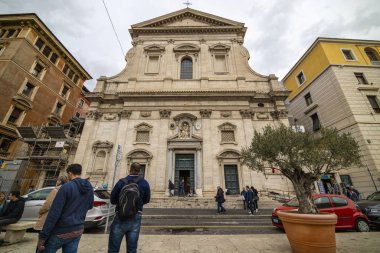 15 Kasım 2019 Yağmurlu bir günde Roma sokaklarında resimler