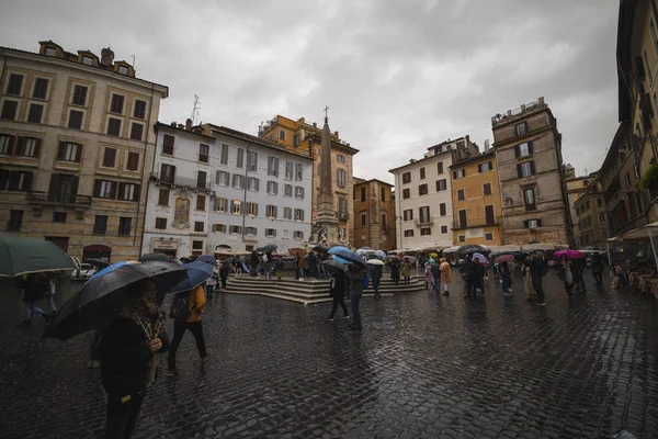 15 novembre 2019 Photos dans les rues de Rome un jour de pluie — Photo