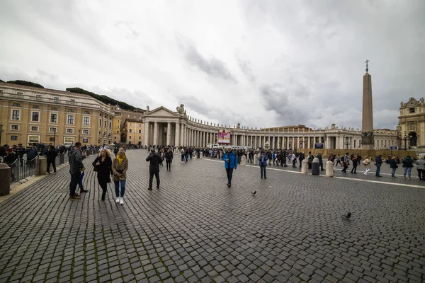 15. listopadu 2019 Obrázky na ulicích Říma v deštivý den — Stock fotografie