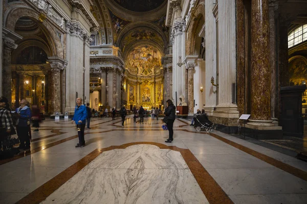 イタリアのローマにあるイエス教会のドーム。11月15日- — ストック写真