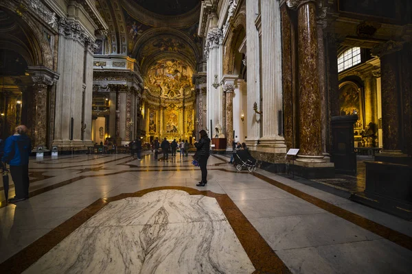 Kopuła w kościele Jezusa w Rzymie, Włochy. listopad-15- — Zdjęcie stockowe