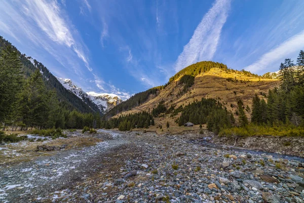 Beautiful winter landscape at the mountain with river in Romania — Stock Photo, Image