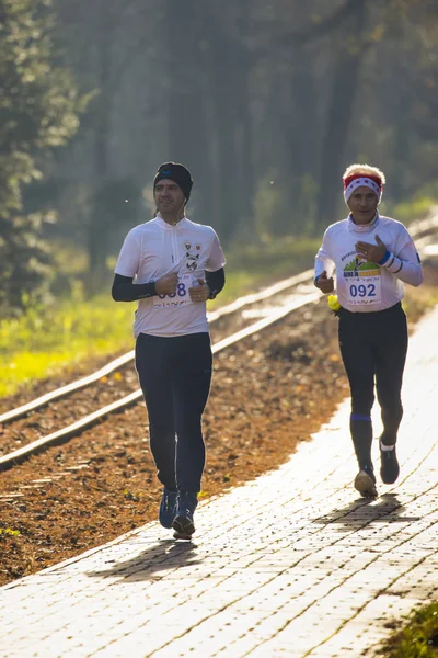 15. prosince 2019 Semmaratonská soutěž v Rumunsku, Arges, Pitesti — Stock fotografie