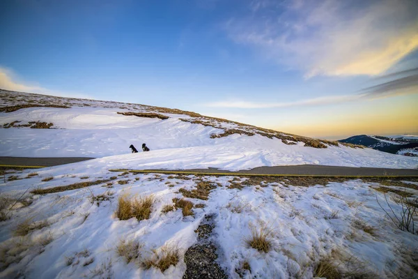 カルパチア・モーメントの山の中で美しい冬の風景 — ストック写真