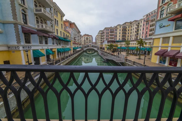 DOHA, QATAR - January 10 2020. Canal view in Venice-like Qanat Q — Stock Photo, Image