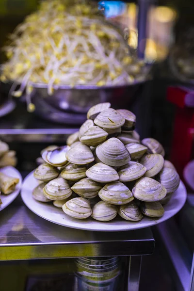 14 Ιανουαρίου 2020, Φρέσκα, ποικιλόμορφη αγορά τροφίμων στο Ανόι του Βιετνάμ — Φωτογραφία Αρχείου