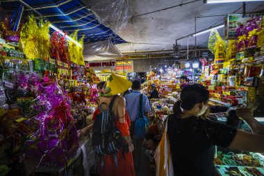 14 Ocak 2020, Hanoi Vietnam 'da taze, çeşitli gıda pazarı.