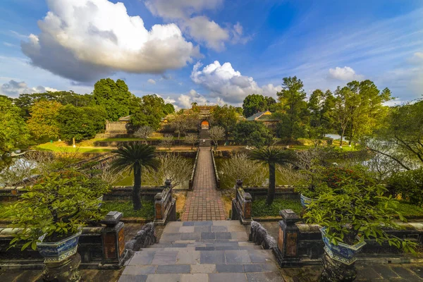 Minh Lau pavilion at Minh Mang Emperor Tomb in Hue, Vietnam — Stock Photo, Image