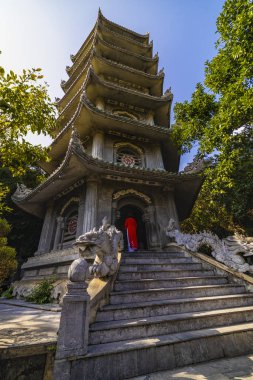 Da Nang, Vietnam - 14 Temmuz 2020: güzel görüntüler, mermer tapınakta Pagoda.