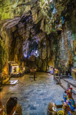 Da Nang, Vietnam - 14 Temmuz 2020: güzel görüntüler, mermer tapınakta Pagoda.