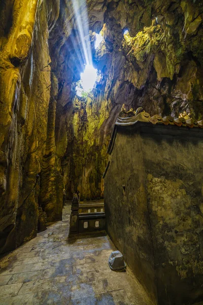 ダナン ベトナム 1月2020 美しい画像 大理石の寺院でパゴダ — ストック写真