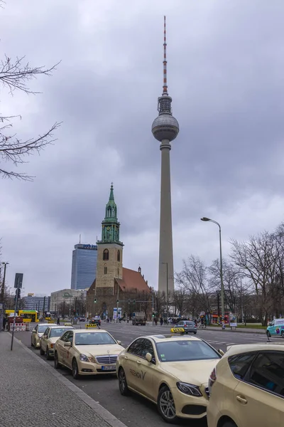 Berlin Niemcy Lutego 2020 Widok Wieżę Telewizyjną Fernsehturm Berlinie Alexander — Zdjęcie stockowe