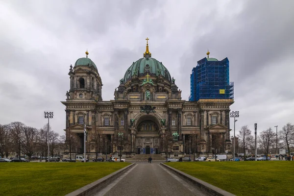 Berlin Germany Frebuary 2020 Tourists Visiting Berliner Dom Cathedral Church — Φωτογραφία Αρχείου
