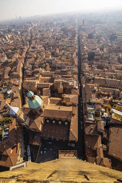 デュートリ または2つの塔からの空中都市景観 ボローニャ 州エミリア ロマーニャ州 イタリア — ストック写真