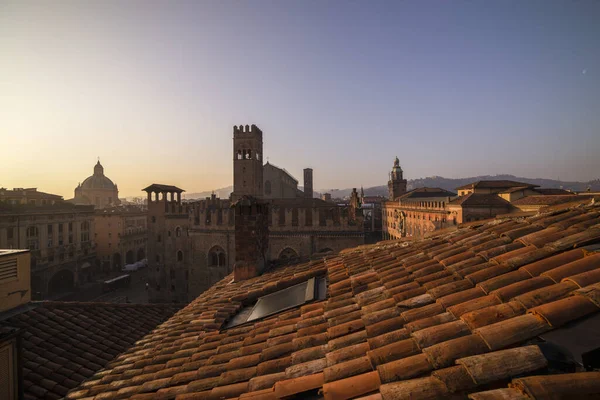 Bologna Włochy Lutego 2020 Widok Góry Czerwone Dachy Starego Miasta — Zdjęcie stockowe