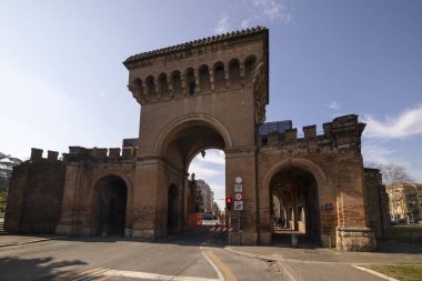 Bolonya / İtalya - 12 Şubat 2020: Cornavirus salgını başlamadan önce İtalya 'nın şaşırtıcı Bologna kentinin görüntüsü.