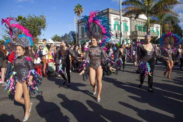 Парад карнавалов в Лас-Пальмасе
