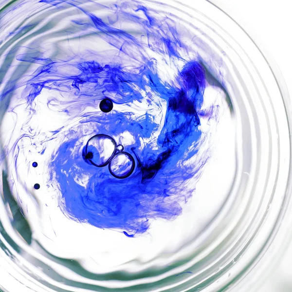 Bläck i vatten spiral abstrakt — Stockfoto