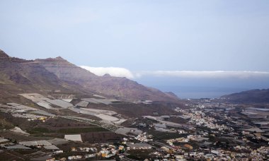 Gran Canaria batısında, Nisan