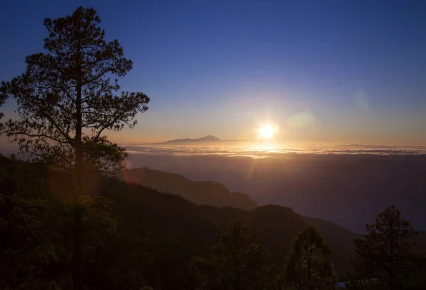 Al final de la tarde luz sobre el Teide — Foto de Stock