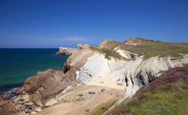 Cantabria, Costa Quebrada, şaşırtıcı kaya oluşumları