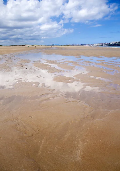 Wide sandy beach El Puntal — Stock Photo, Image