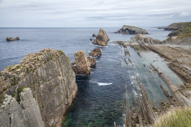 Cantabria, Costa Quebrada, şaşırtıcı kaya oluşumları