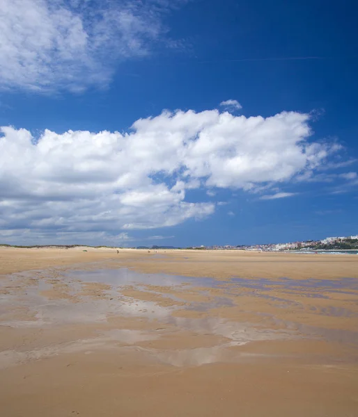 Широкий простор песка в Пунтале — стоковое фото