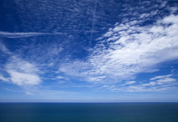 uskumru gökyüzü arka plan