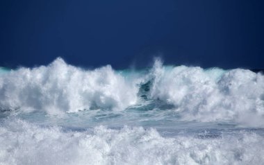 Gran Canaria, foamy waves