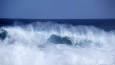 Gran Canaria, foamy waves