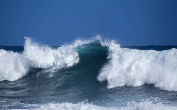 Gran Canaria, schäumende Wellen — Stockfoto