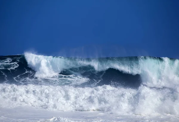 Gran Canaria, schäumende Wellen — Stockfoto