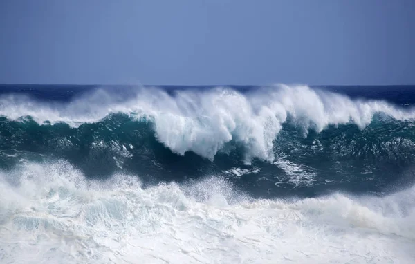 Gran Canaria, schäumende Wellen — Stockfoto