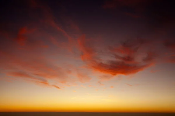 Zonsopgang boven oceaan — Stockfoto