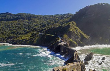 Gaztelugatxe Adası