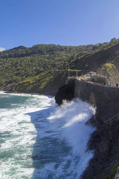 Inselchen von gaztelugatxe — Stockfoto