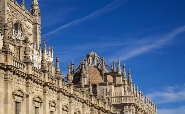 Catedral de Sevilha, dia de sol — Fotografia de Stock