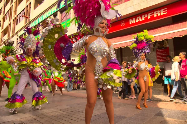 Las Palmas Spain Лютого 2020 Короткий Карнавальний Парад Проходить Вздовж — стокове фото