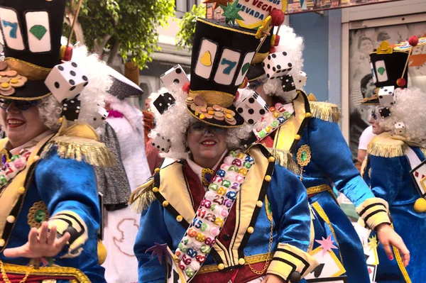 Las Palmas Hiszpania Lutego 2020 Krótka Parada Karnawałowa Wzdłuż Ulic — Zdjęcie stockowe