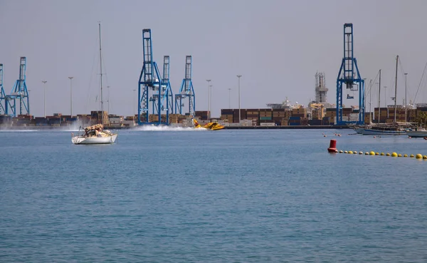 Las Palmas Španělsko Února 2020 Malý Tanker Plave Území Přístavu — Stock fotografie