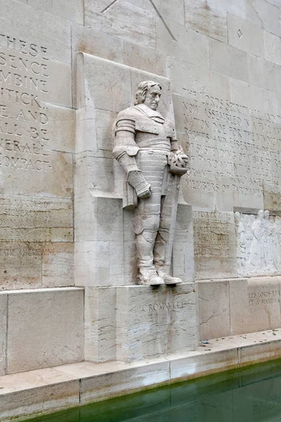 Estatua de Oliver Cromwell en "Reformation Wall" en Ginebra — Foto de Stock