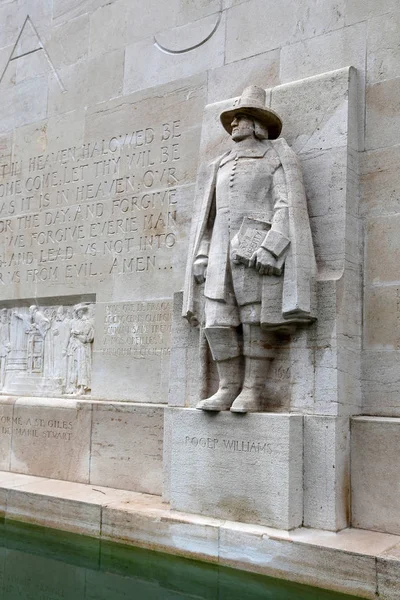 Statue von roger williams in der "Reformationsmauer" in Genf — Stockfoto